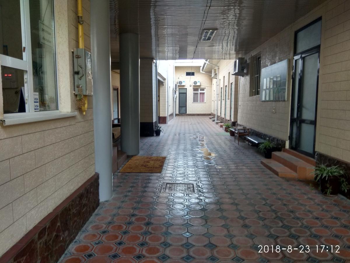 Safar Hotel Tashkent Ngoại thất bức ảnh