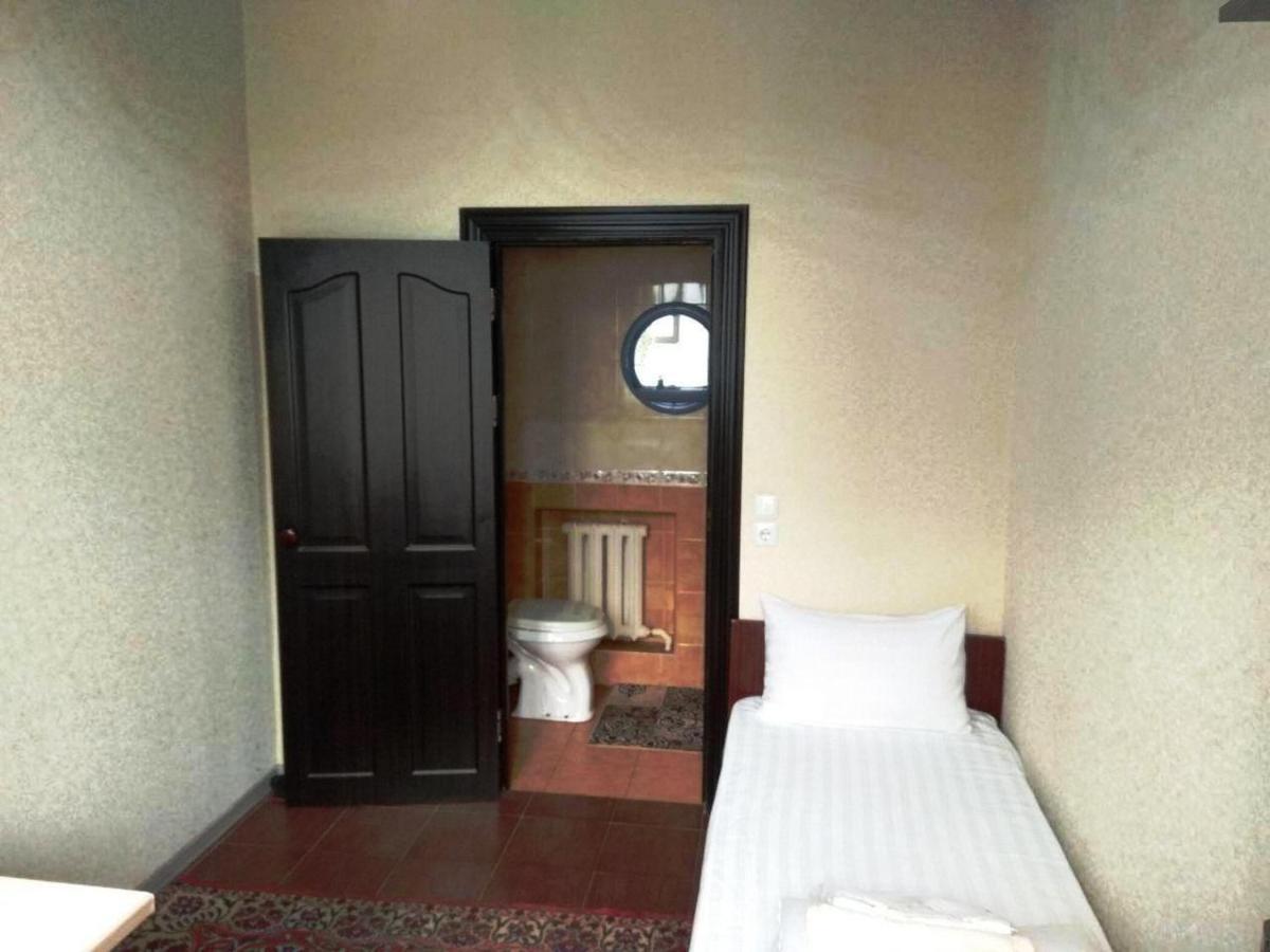 Safar Hotel Tashkent Ngoại thất bức ảnh